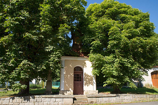 Kaplička v Zahorčičkách